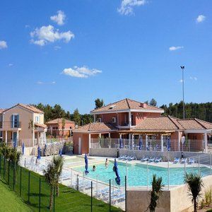 Terres De France - De La Cabre D'or 3* Cabries