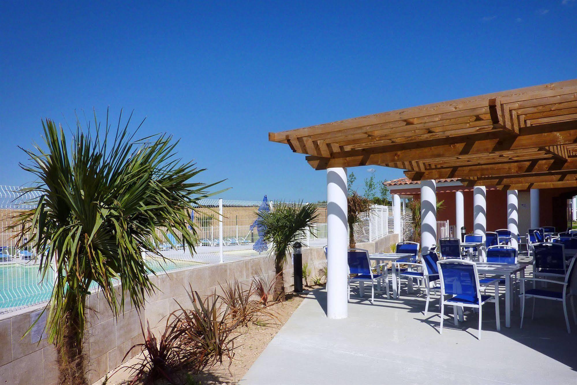 Terres De France - De La Cabre D'or Holiday park Cabries