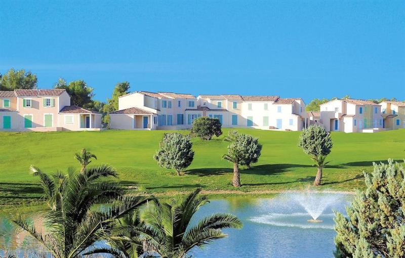 Holiday park Terres De France - De La Cabre D'or 3*